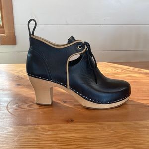 EUC Rare Swedish Hasbeens Bootie 40